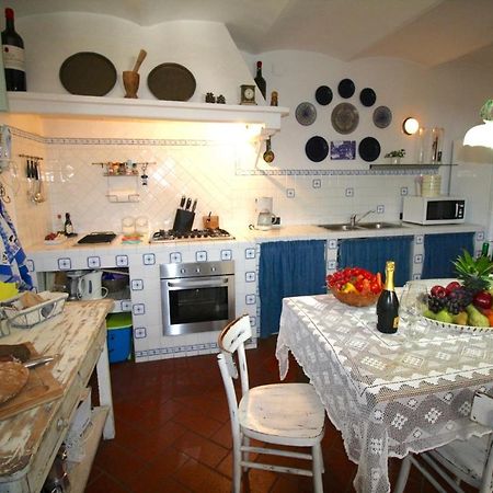 Villa Paradiso Кастильончело Екстериор снимка