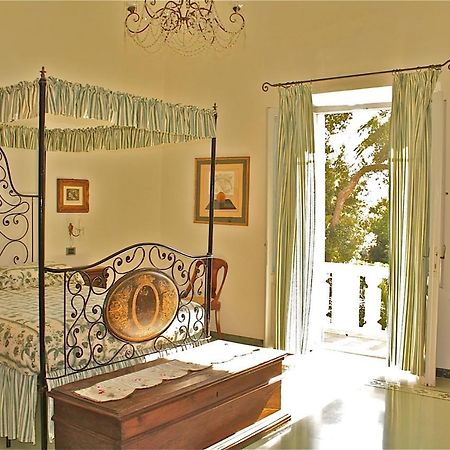 Villa Paradiso Кастильончело Екстериор снимка